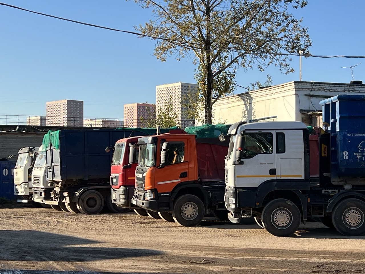 Спецтехника МСКЛОГИСТ на объекте